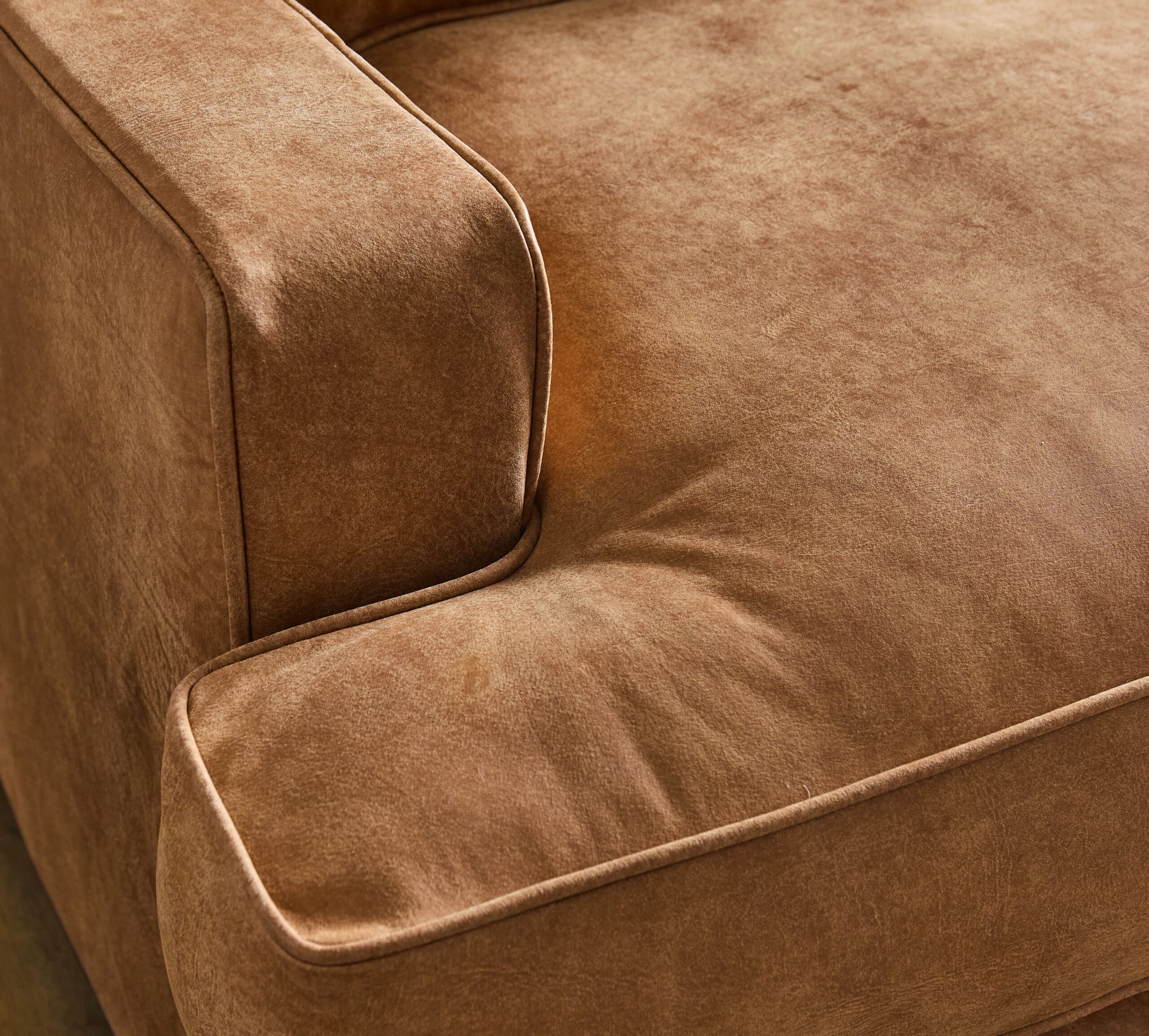 Everest Modern Sofa - Image 8