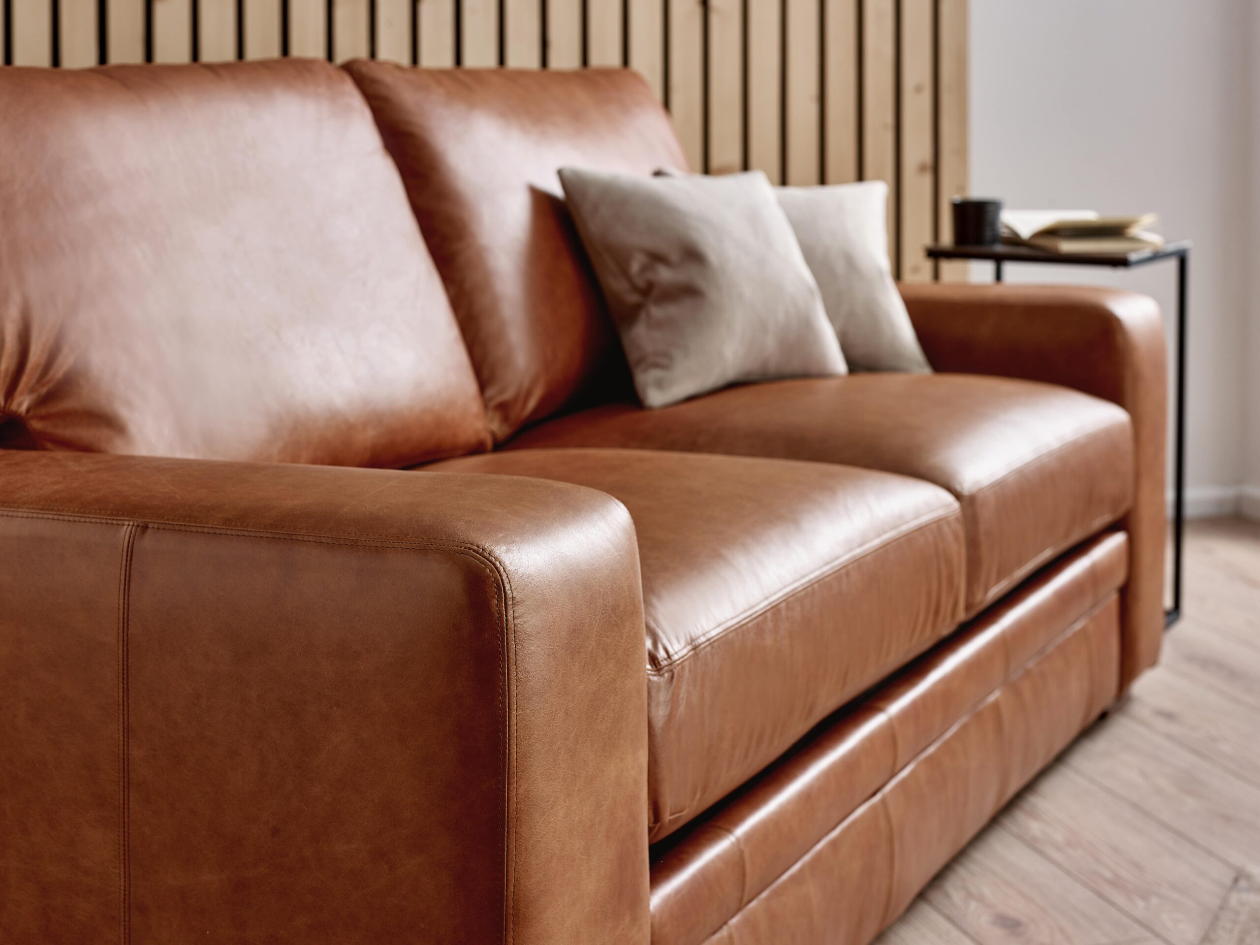 Bronx Sofa - Image 4